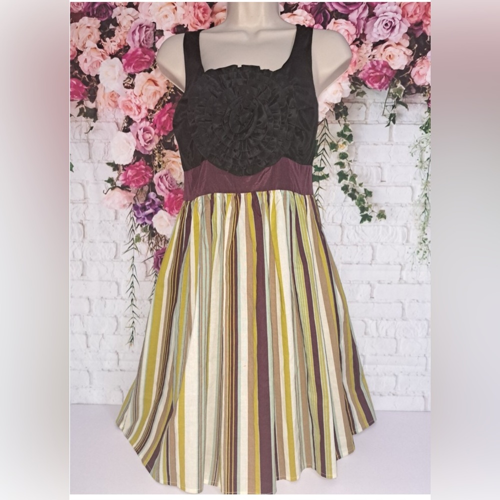 Anthropologie Black and Yellow Pleated Midi Sundress